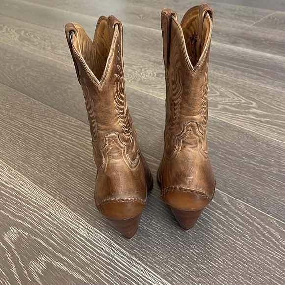 Vintage Charlie 1 Horse by Lucchese - Picture 5 of 16